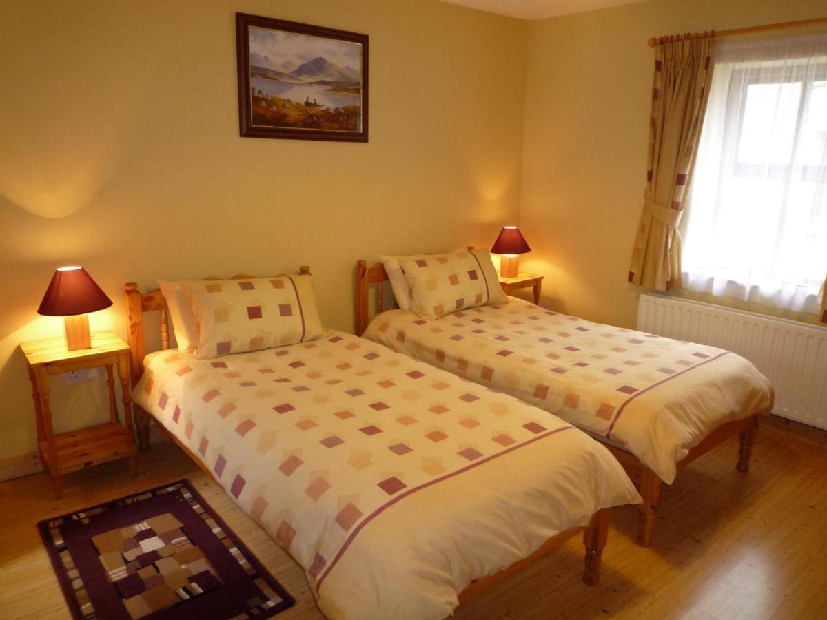 Lakeside Lodge Bantry By Trident Holiday Homes מראה חיצוני תמונה