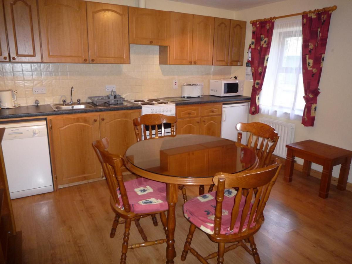 Lakeside Lodge Bantry By Trident Holiday Homes מראה חיצוני תמונה